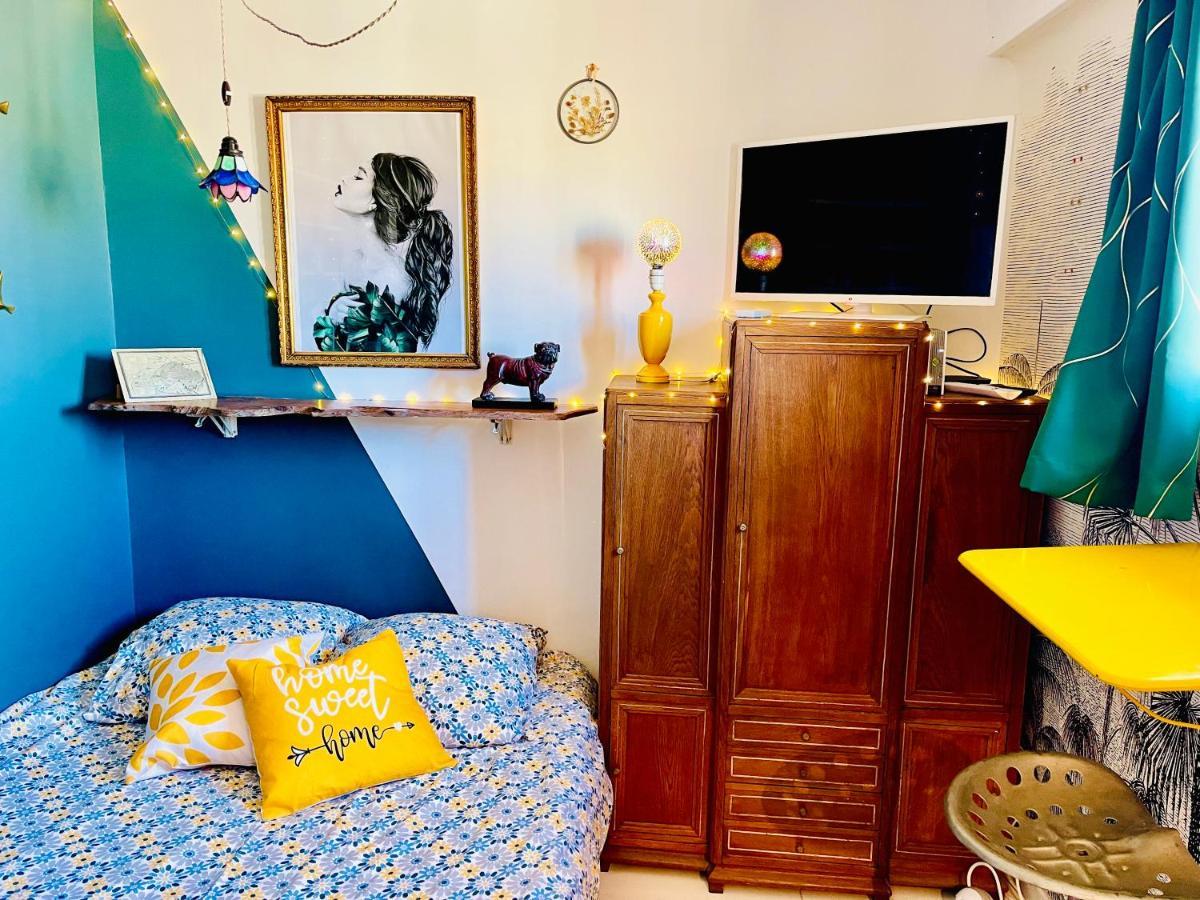 Elegant Studio Sous Les Toits Marseille Exteriör bild
